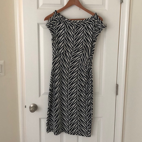 DVF Ruched Side Dress - Picture 1 of 5